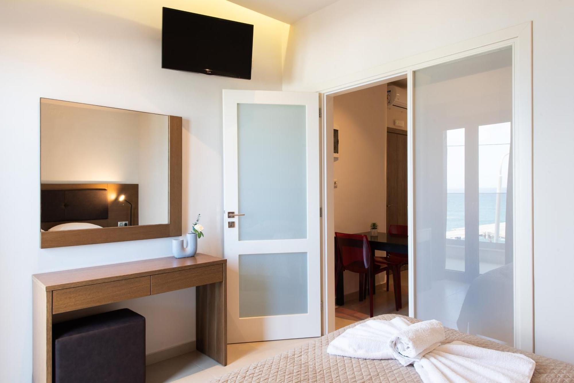 Panasia Seaview Apartments Kokkini Hani Екстериор снимка